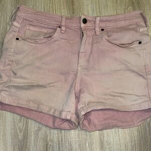 Universal Threads shorts